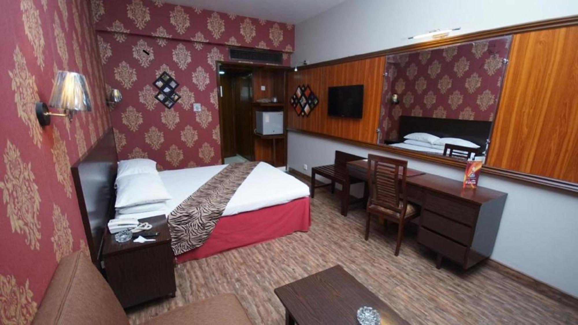 Faran Hotel Karaçi Dış mekan fotoğraf